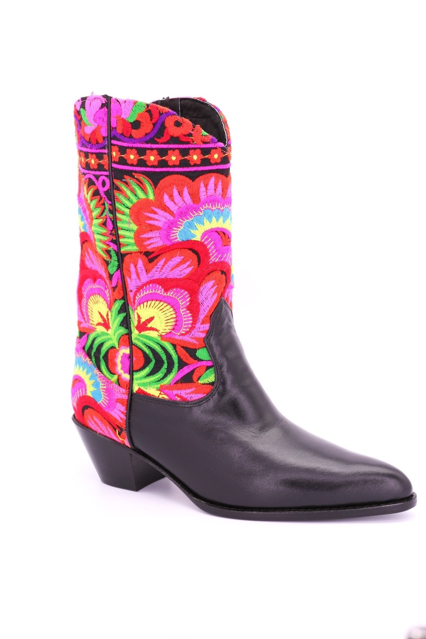 SELINA EMBROIDERED WESTERN COWBOY BOOTS - BANGKOK TAILOR CLOTHING STORE - HANDMADE CLOTHING