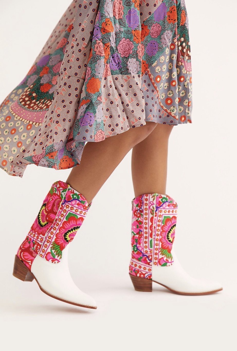 SELINA EMBROIDERED WESTERN COWBOY BOOTS - BANGKOK TAILOR CLOTHING STORE - HANDMADE CLOTHING