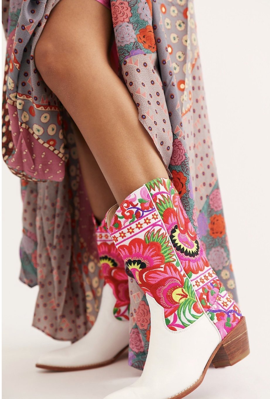 SELINA EMBROIDERED WESTERN COWBOY BOOTS - BANGKOK TAILOR CLOTHING STORE - HANDMADE CLOTHING