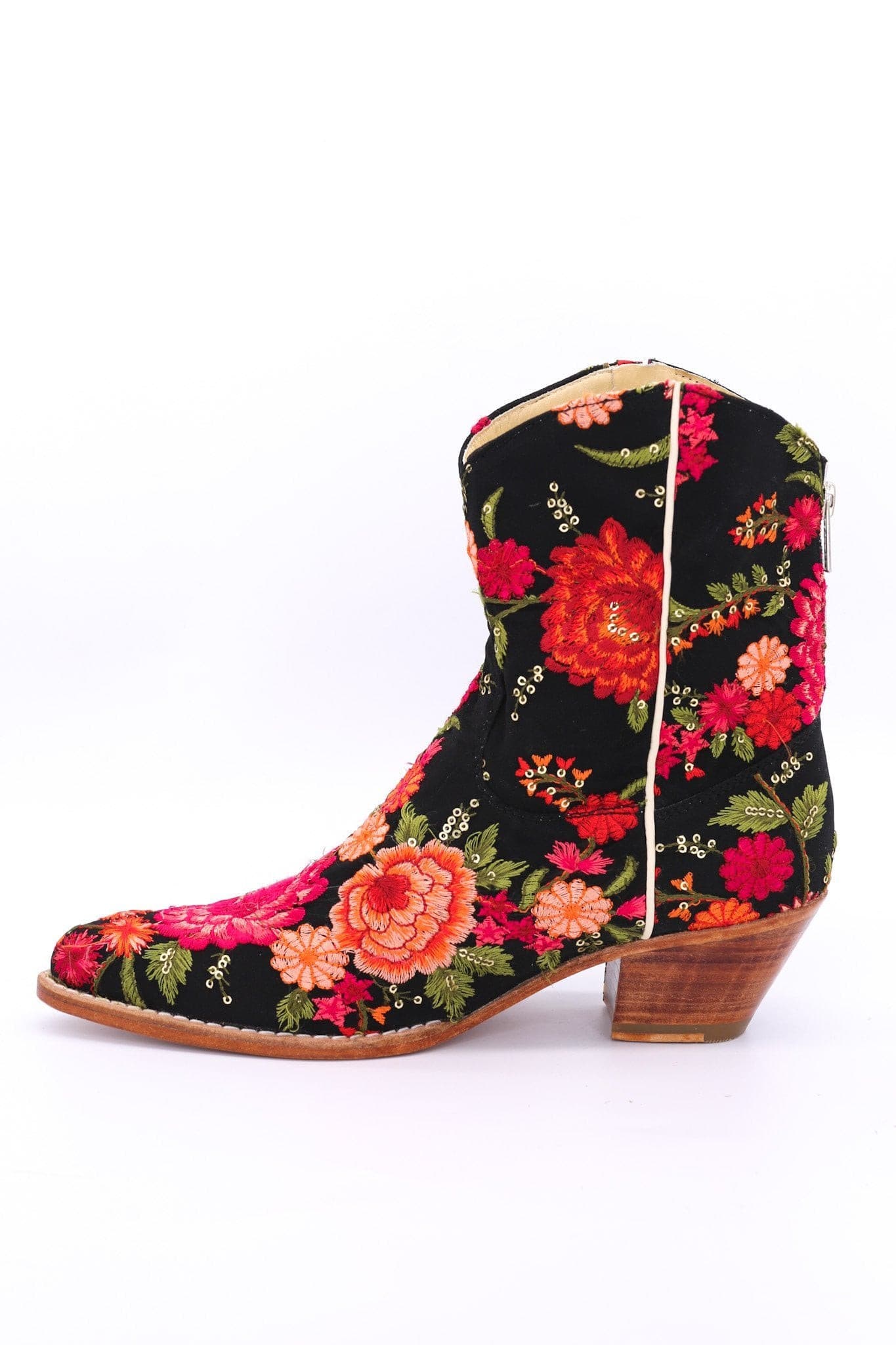 SHORT WESTERN BOOTS EMBROIDERED LEILA - BANGKOK TAILOR CLOTHING STORE - HANDMADE CLOTHING