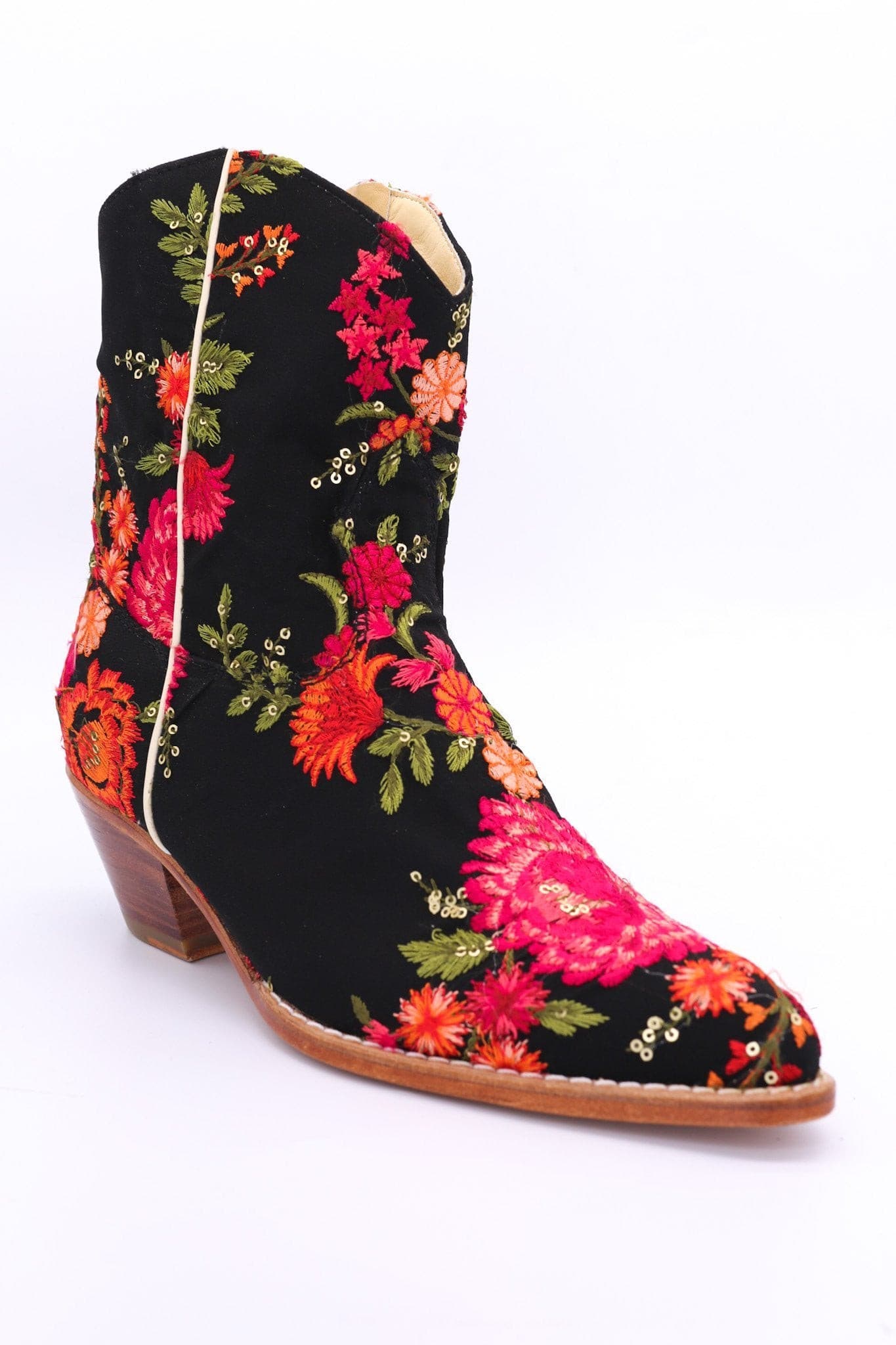 SHORT WESTERN BOOTS EMBROIDERED LEILA - BANGKOK TAILOR CLOTHING STORE - HANDMADE CLOTHING