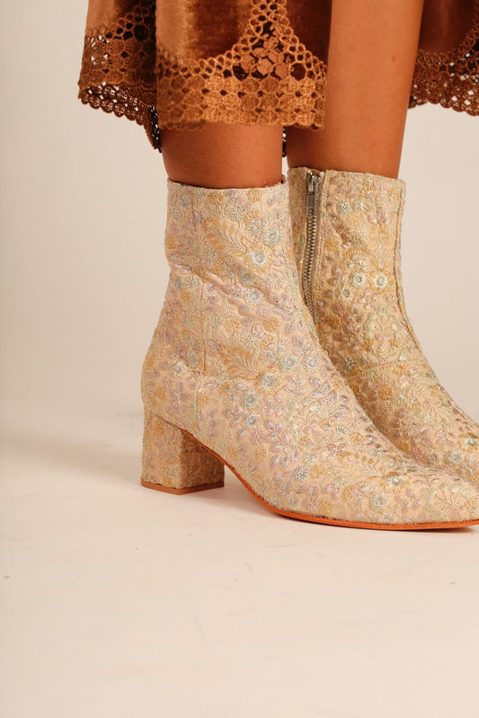 SILK EMBROIDERED BOOTS LYDIE - BANGKOK TAILOR CLOTHING STORE - HANDMADE CLOTHING