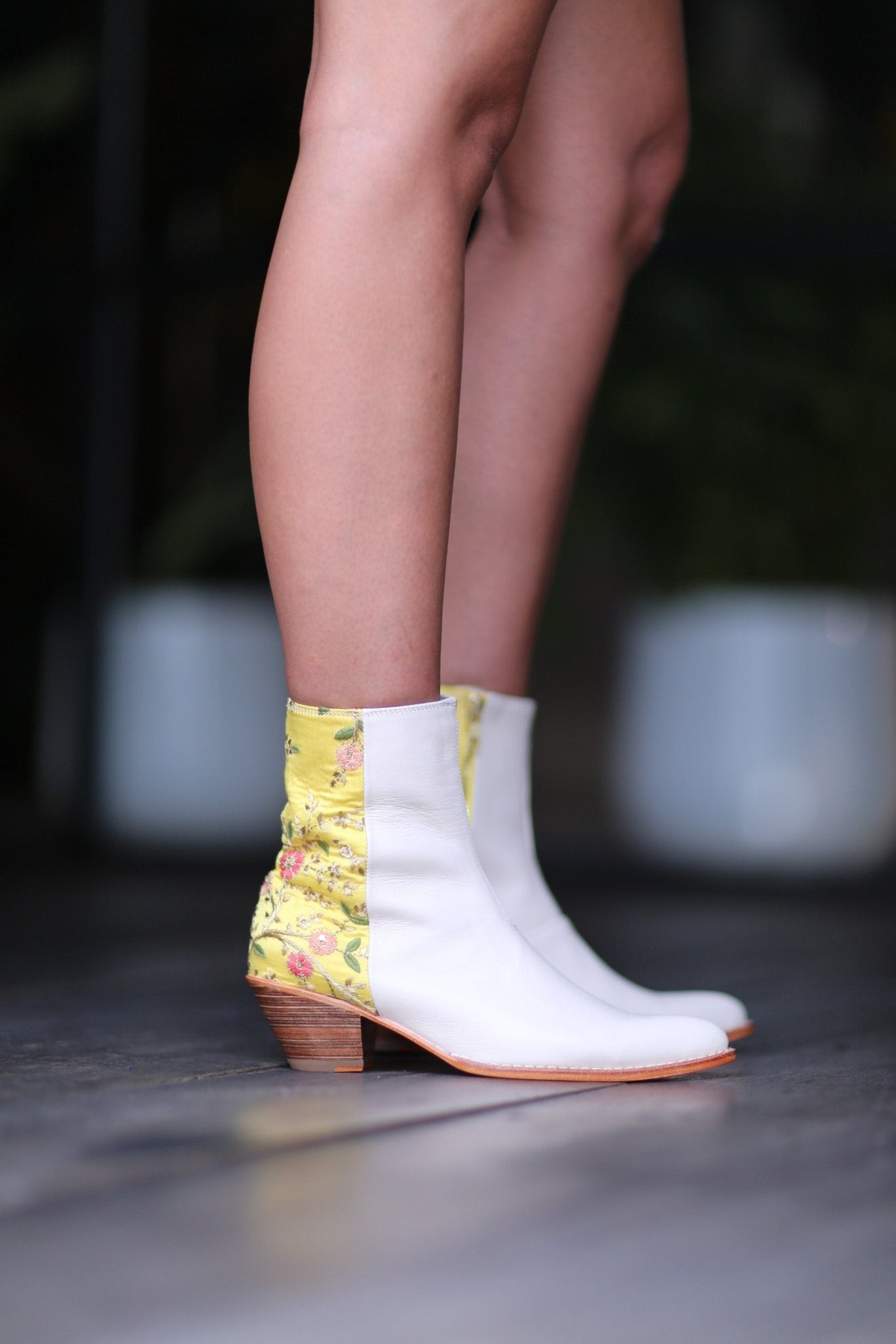 SILK EMBROIDERED BOOTS MISA - BANGKOK TAILOR CLOTHING STORE - HANDMADE CLOTHING