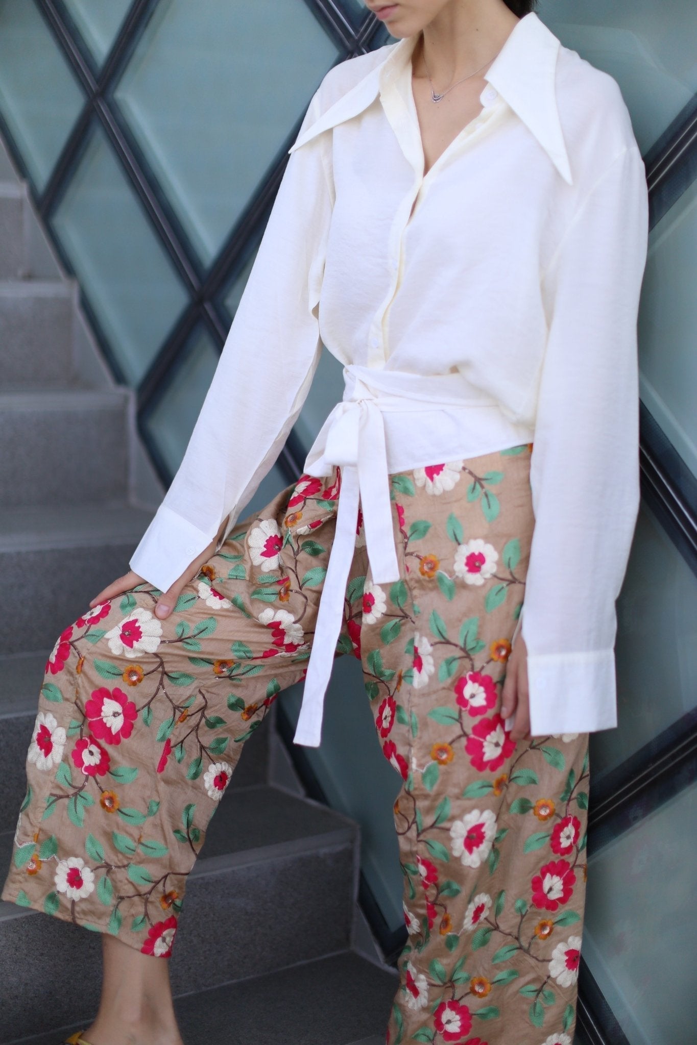 SILK EMBROIDERED FISHERMAN CROP WRAP TROUSERS GIGI - BANGKOK TAILOR CLOTHING STORE - HANDMADE CLOTHING