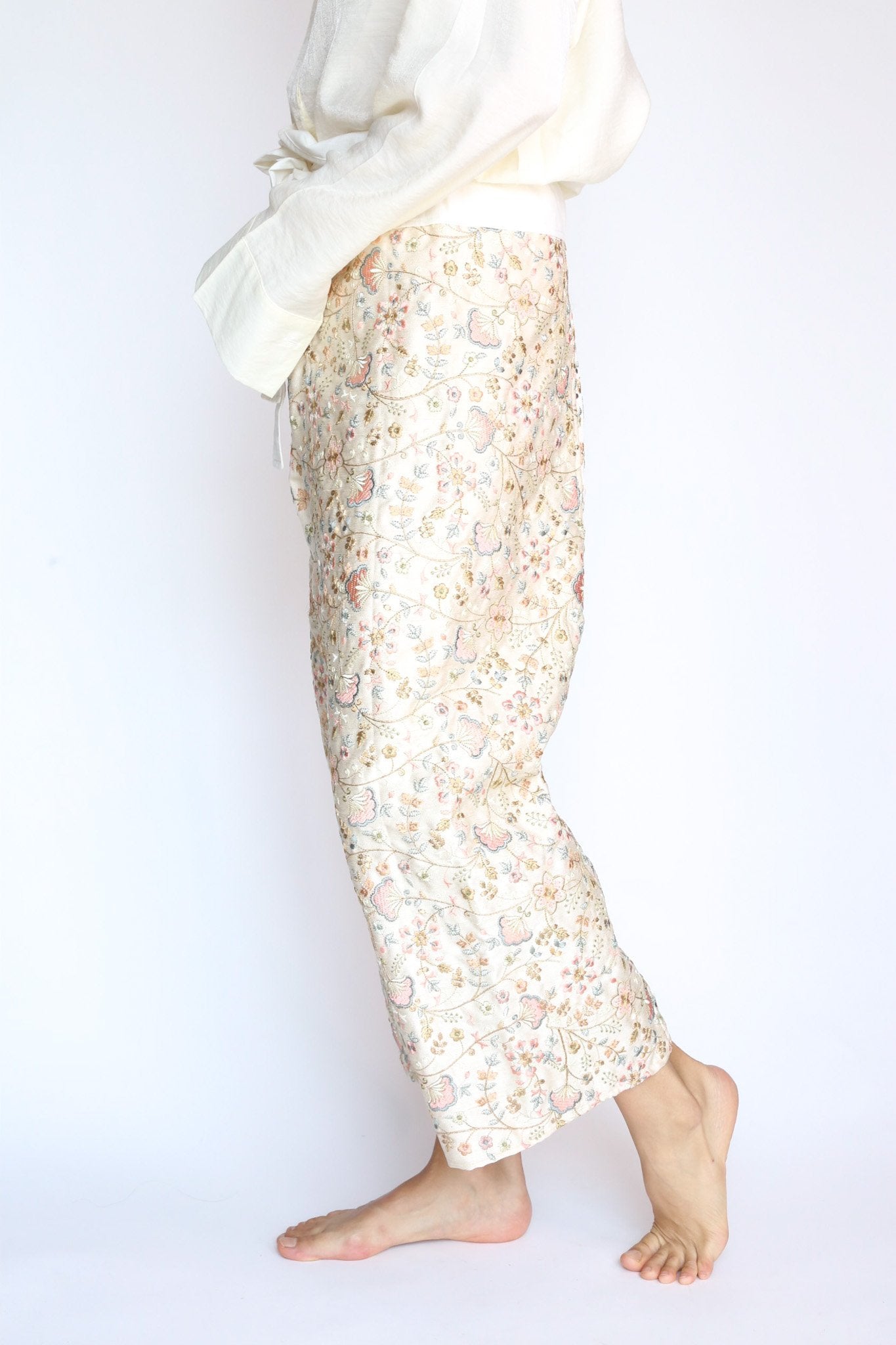 SILK EMBROIDERED FISHERMAN WRAP PANTS BELINDA - BANGKOK TAILOR CLOTHING STORE - HANDMADE CLOTHING