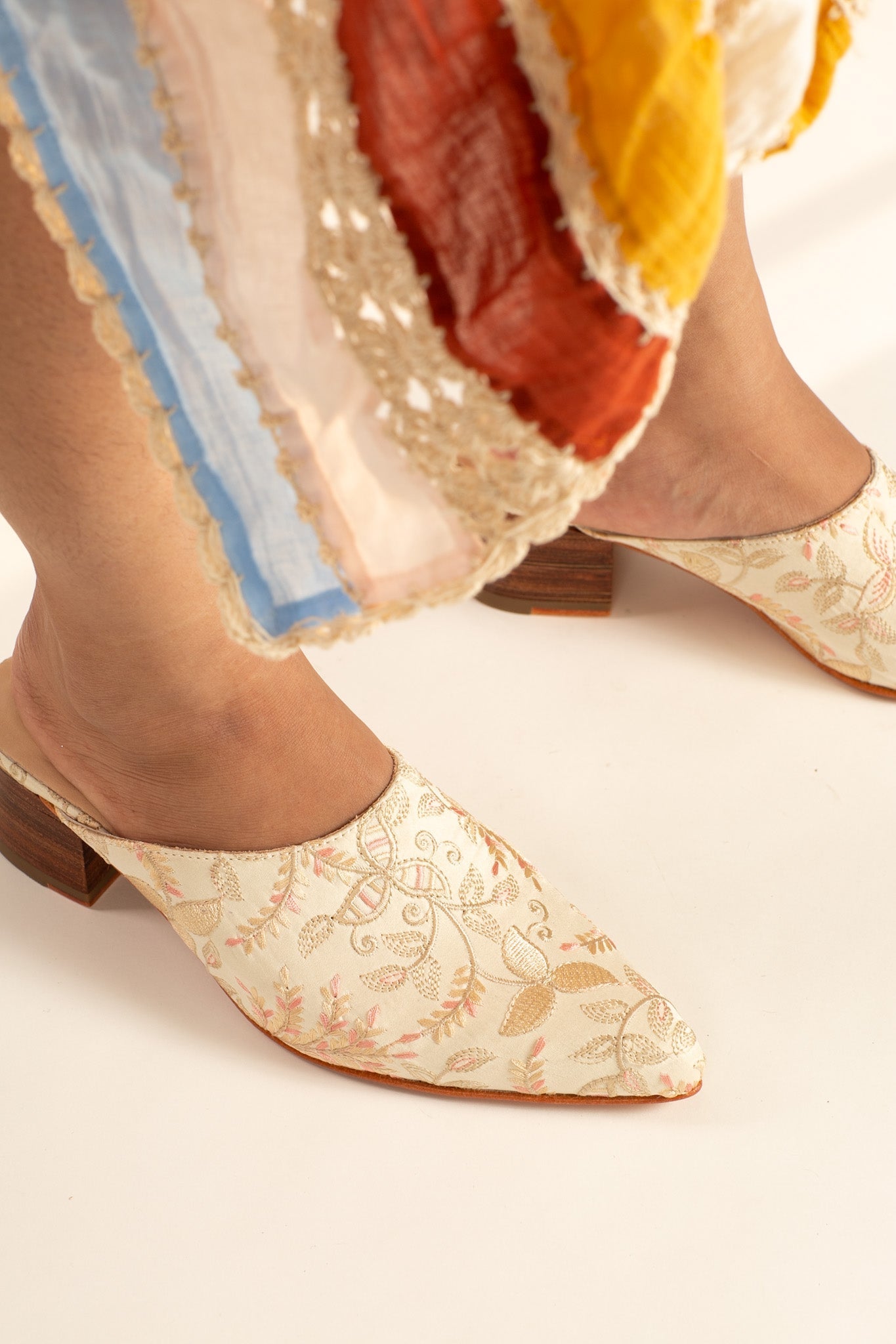 SILK EMBROIDERED MULES SUSIE - BANGKOK TAILOR CLOTHING STORE - HANDMADE CLOTHING