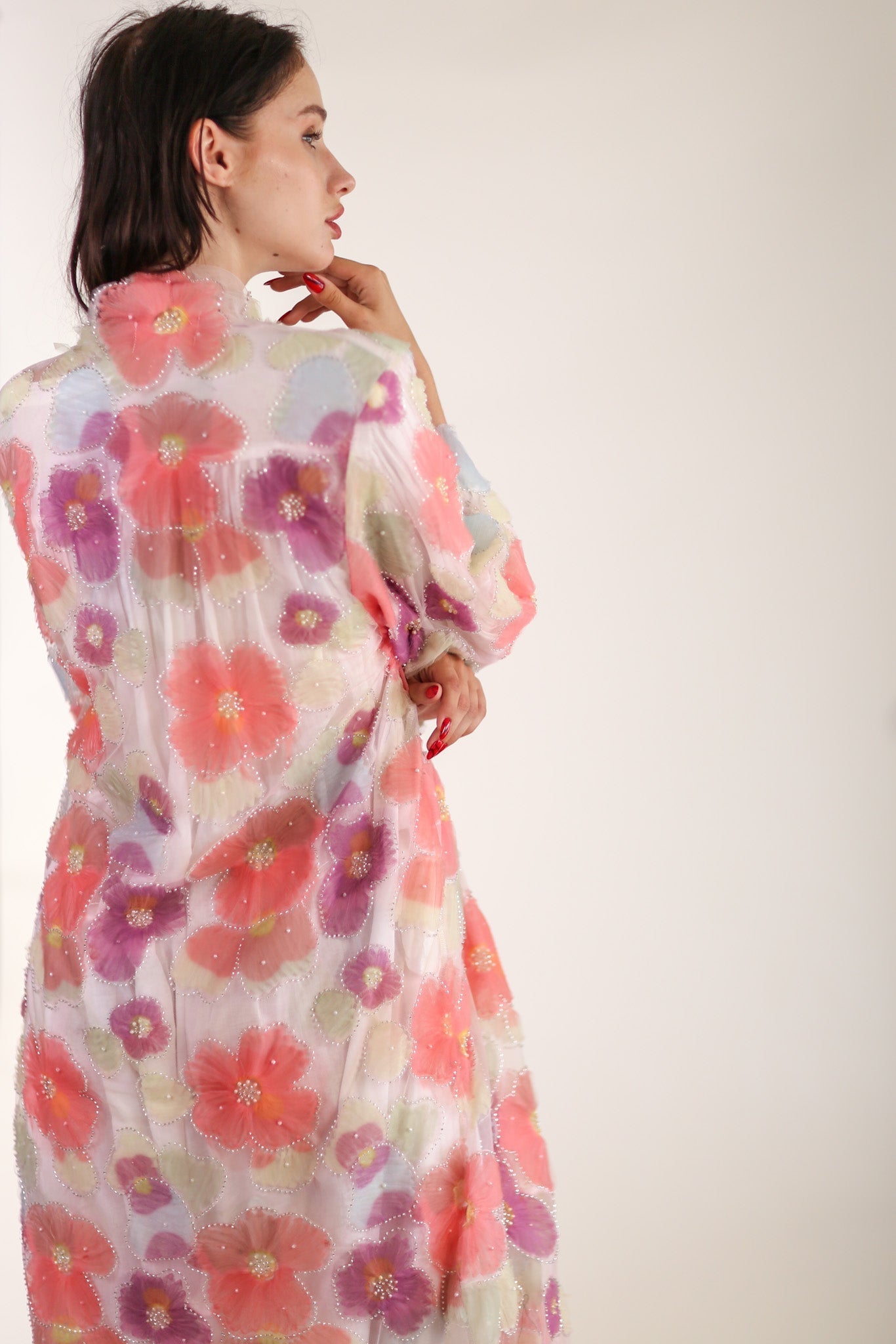 SILK FLOWER EMBELLISHED KIMONO ULISA - BANGKOK TAILOR CLOTHING STORE - HANDMADE CLOTHING