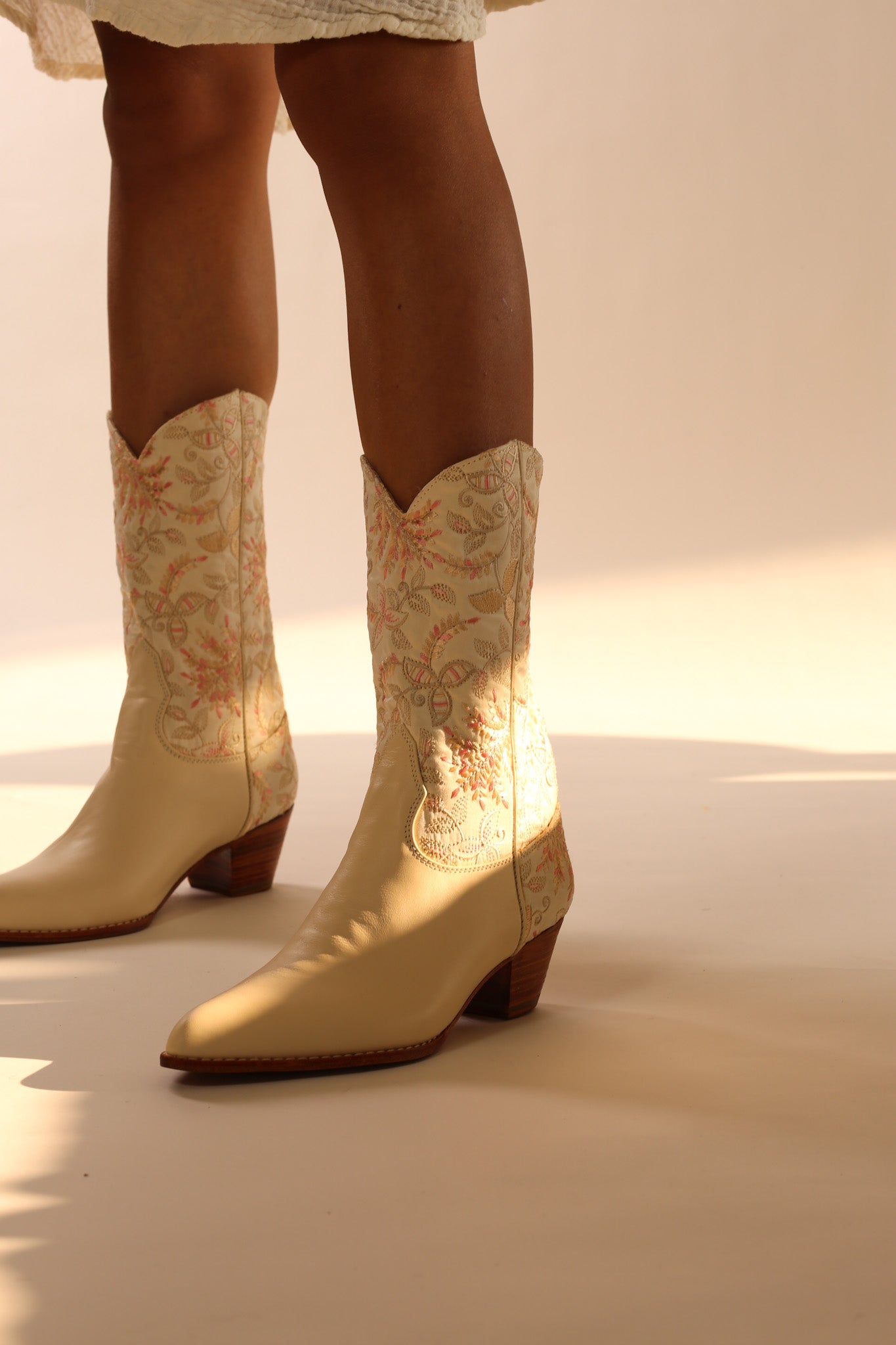 SILK WESTERN EMBROIDERED BOOTS RHEA - BANGKOK TAILOR CLOTHING STORE - HANDMADE CLOTHING