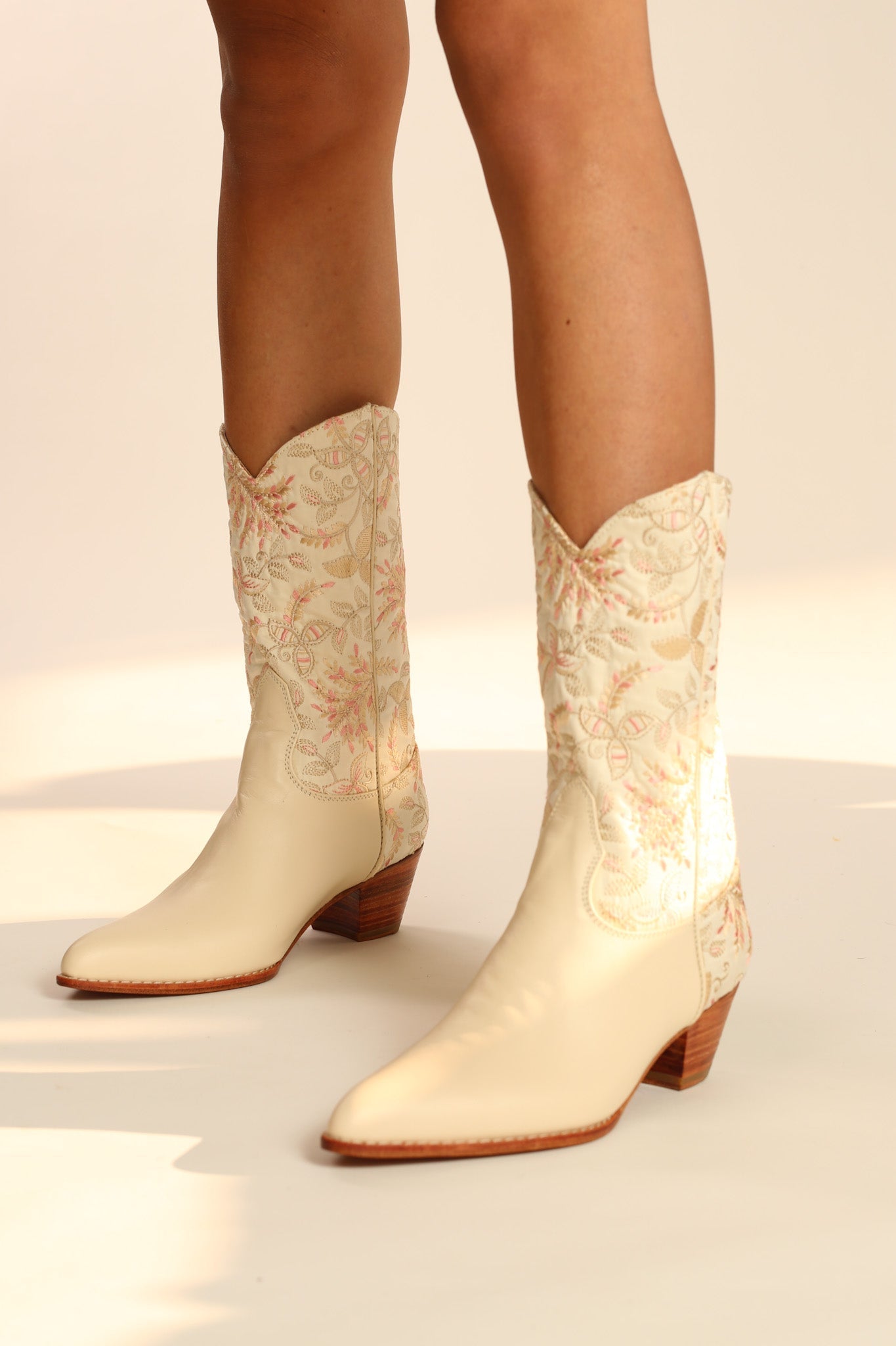 SILK WESTERN EMBROIDERED BOOTS RHEA - BANGKOK TAILOR CLOTHING STORE - HANDMADE CLOTHING