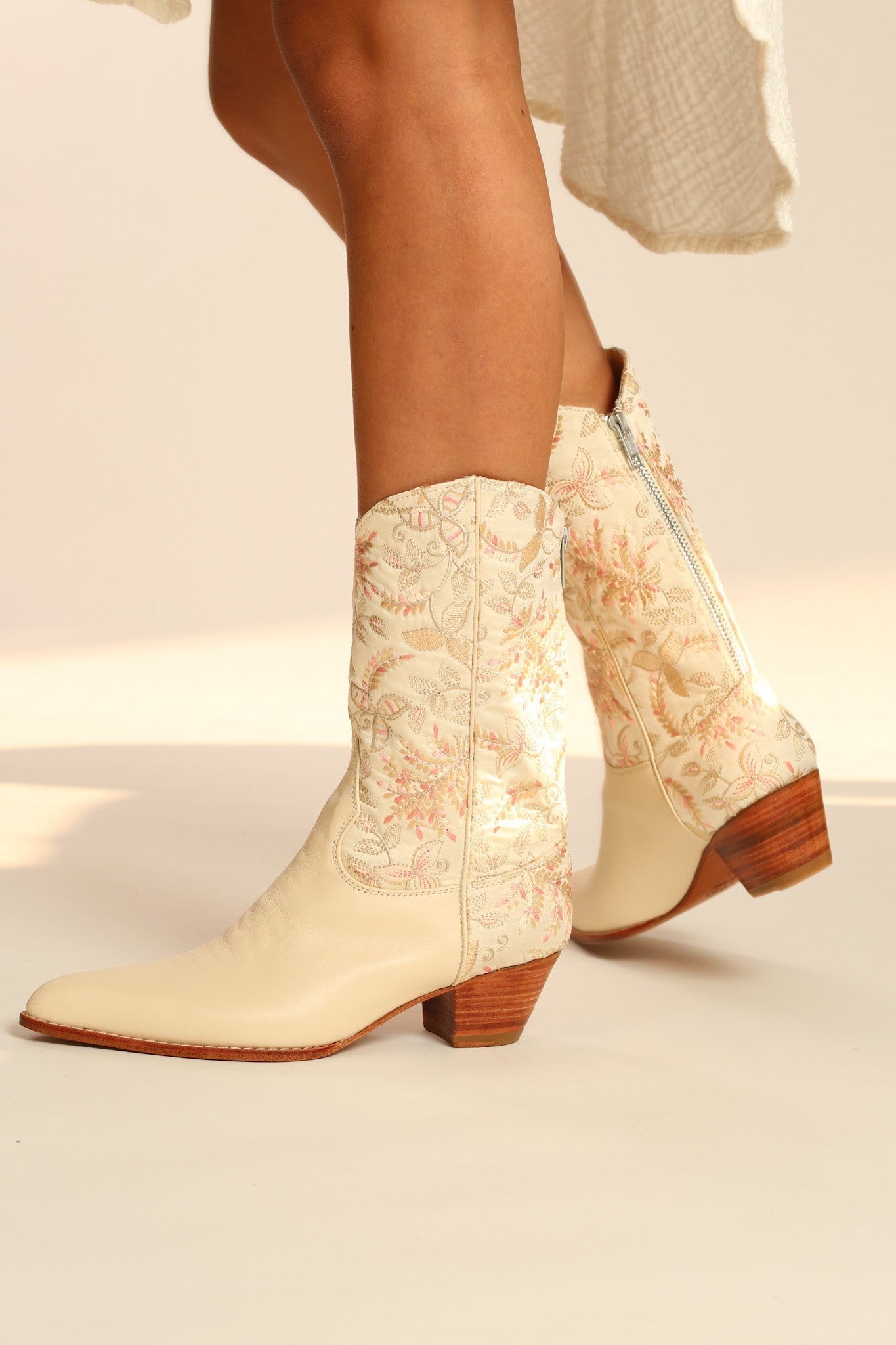 SILK WESTERN EMBROIDERED BOOTS RHEA - BANGKOK TAILOR CLOTHING STORE - HANDMADE CLOTHING