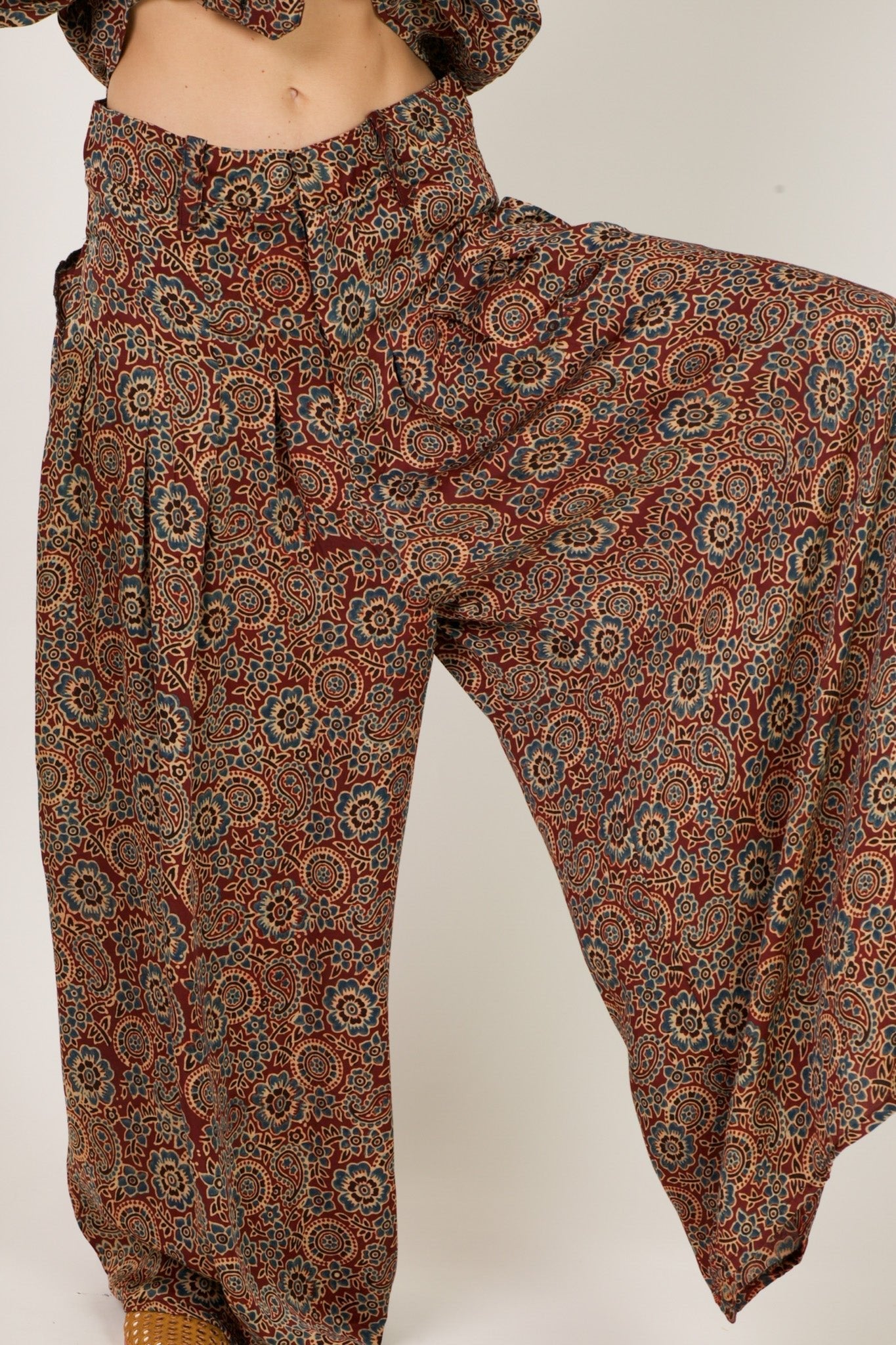 SILK WIDE LEG PANTS AMIRA - BANGKOK TAILOR CLOTHING STORE - HANDMADE CLOTHING