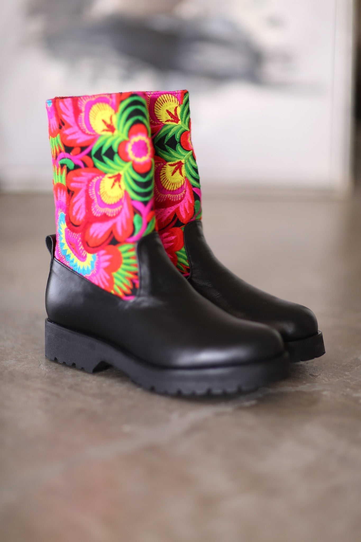 TRIBAL STOMPY BOOTS FREJA - BANGKOK TAILOR CLOTHING STORE - HANDMADE CLOTHING