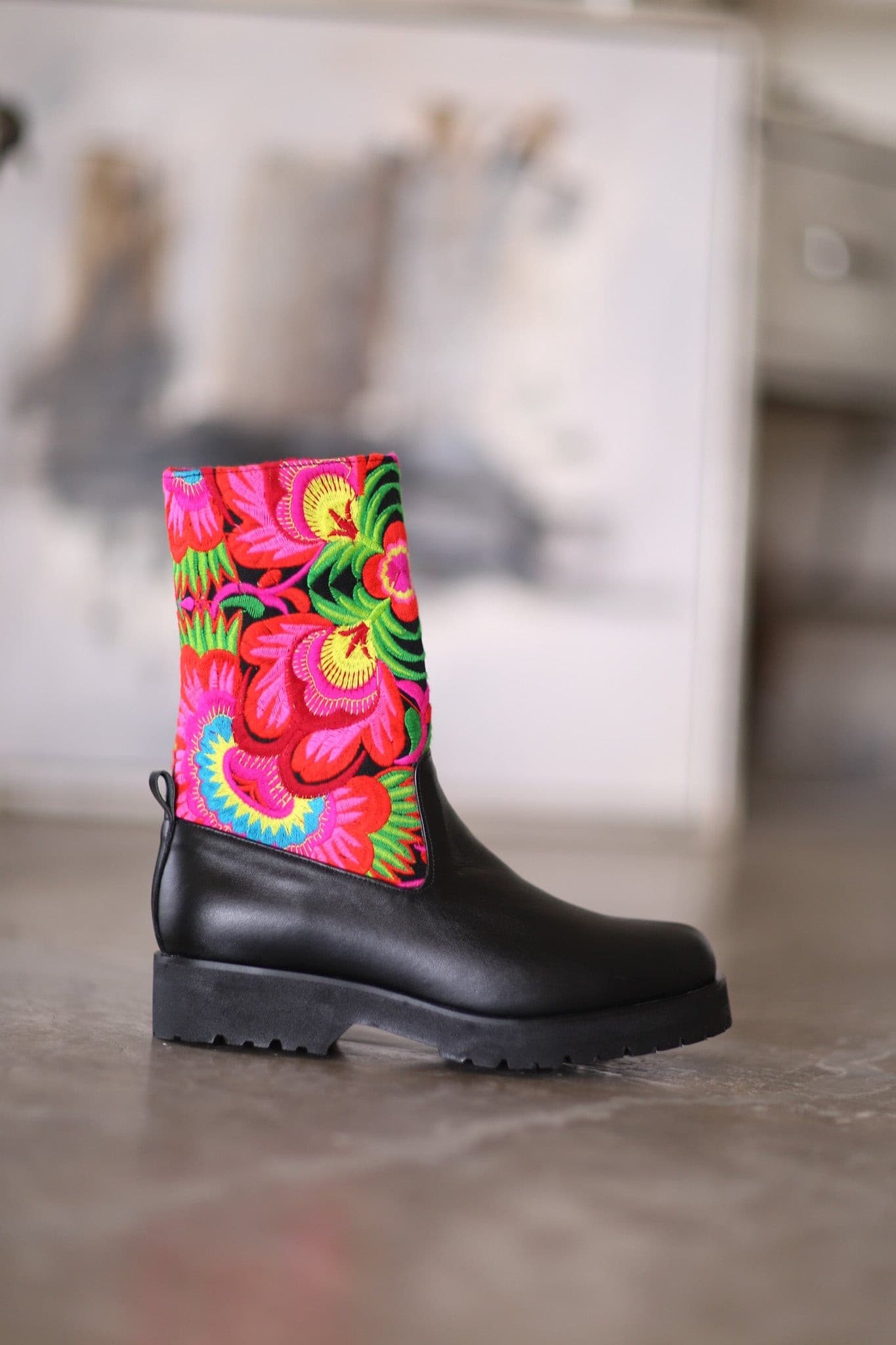 TRIBAL STOMPY BOOTS FREJA - BANGKOK TAILOR CLOTHING STORE - HANDMADE CLOTHING