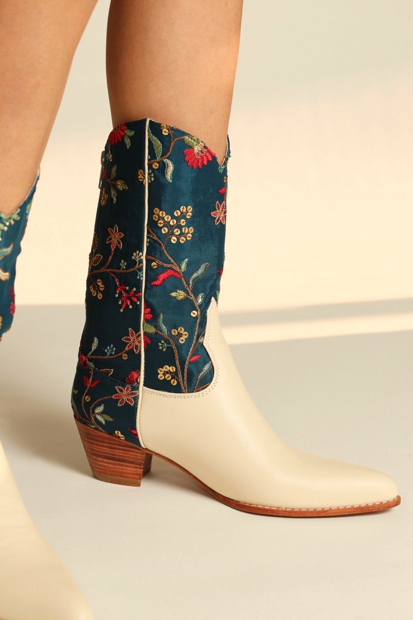 TURQUOISE WESTERN BOOTS BERNADETA - BANGKOK TAILOR CLOTHING STORE - HANDMADE CLOTHING