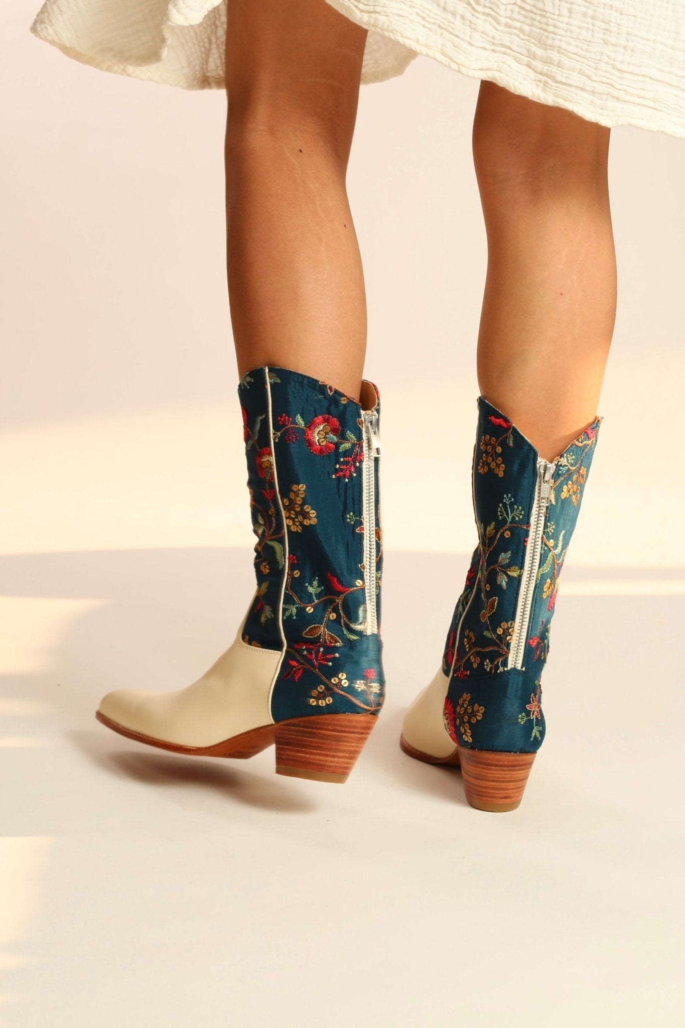 TURQUOISE WESTERN BOOTS BERNADETA - BANGKOK TAILOR CLOTHING STORE - HANDMADE CLOTHING