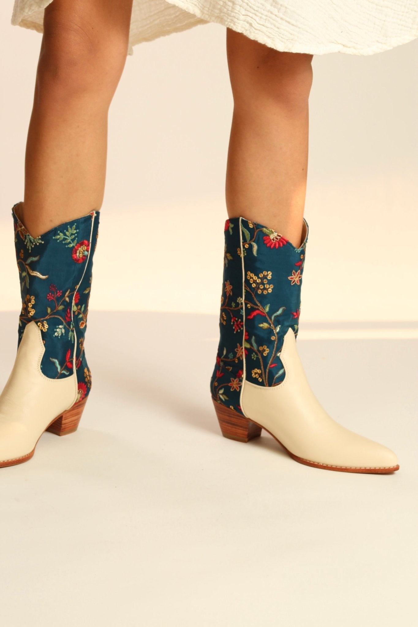 TURQUOISE WESTERN BOOTS BERNADETA - BANGKOK TAILOR CLOTHING STORE - HANDMADE CLOTHING