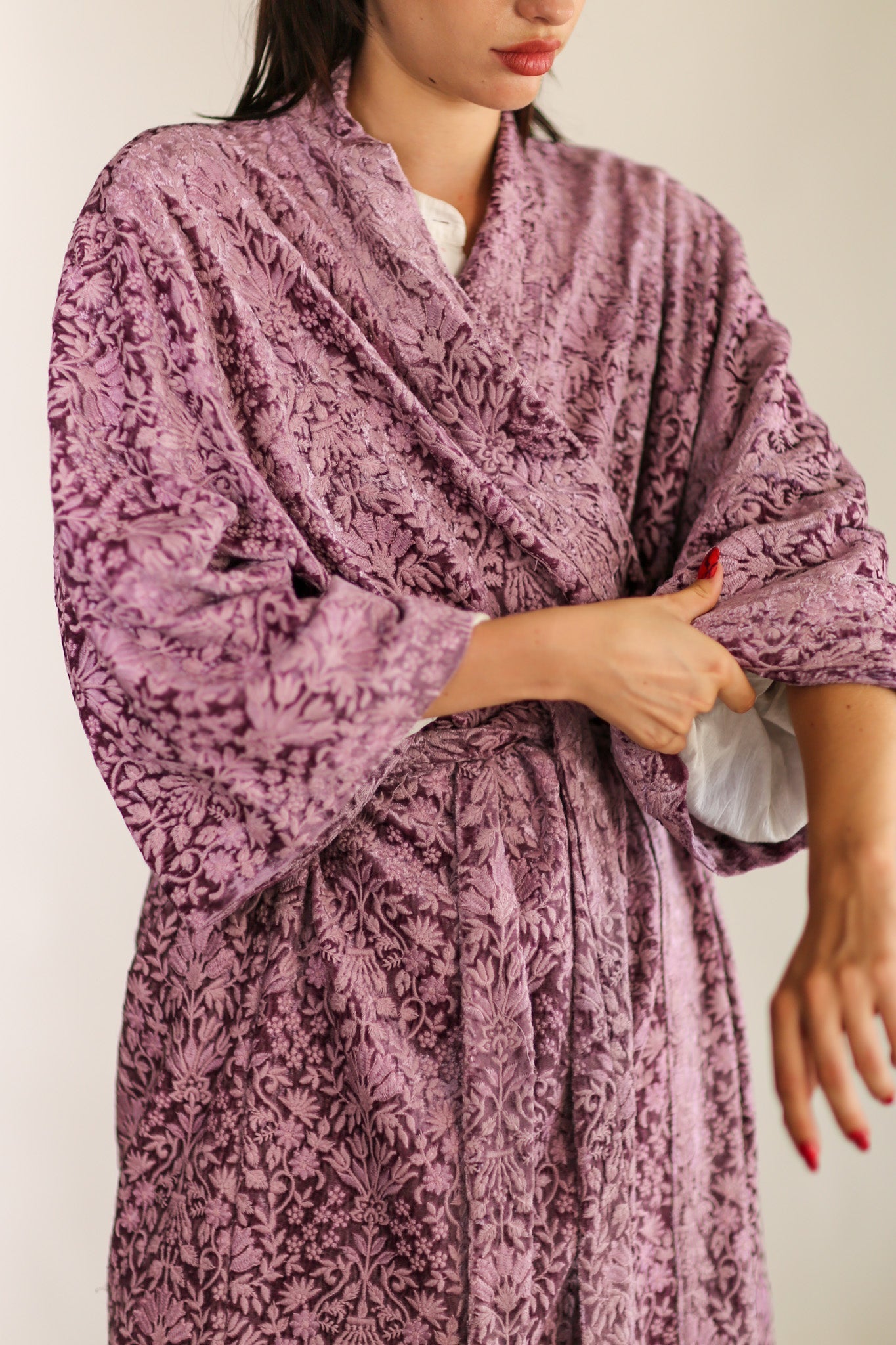 VELVET EMBROIDERED KIMONO GOYA - BANGKOK TAILOR CLOTHING STORE - HANDMADE CLOTHING