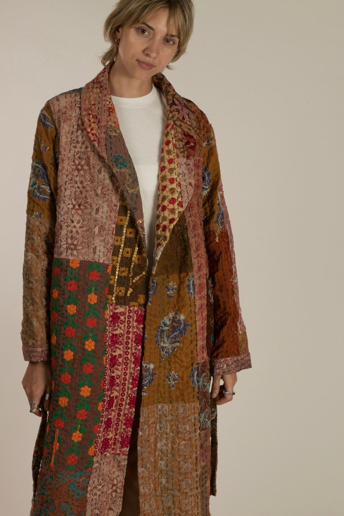 VICTORIA THALIA EMBROIDERE PATCHWORK KIMONO JACKET - BANGKOK TAILOR CLOTHING STORE - HANDMADE CLOTHING