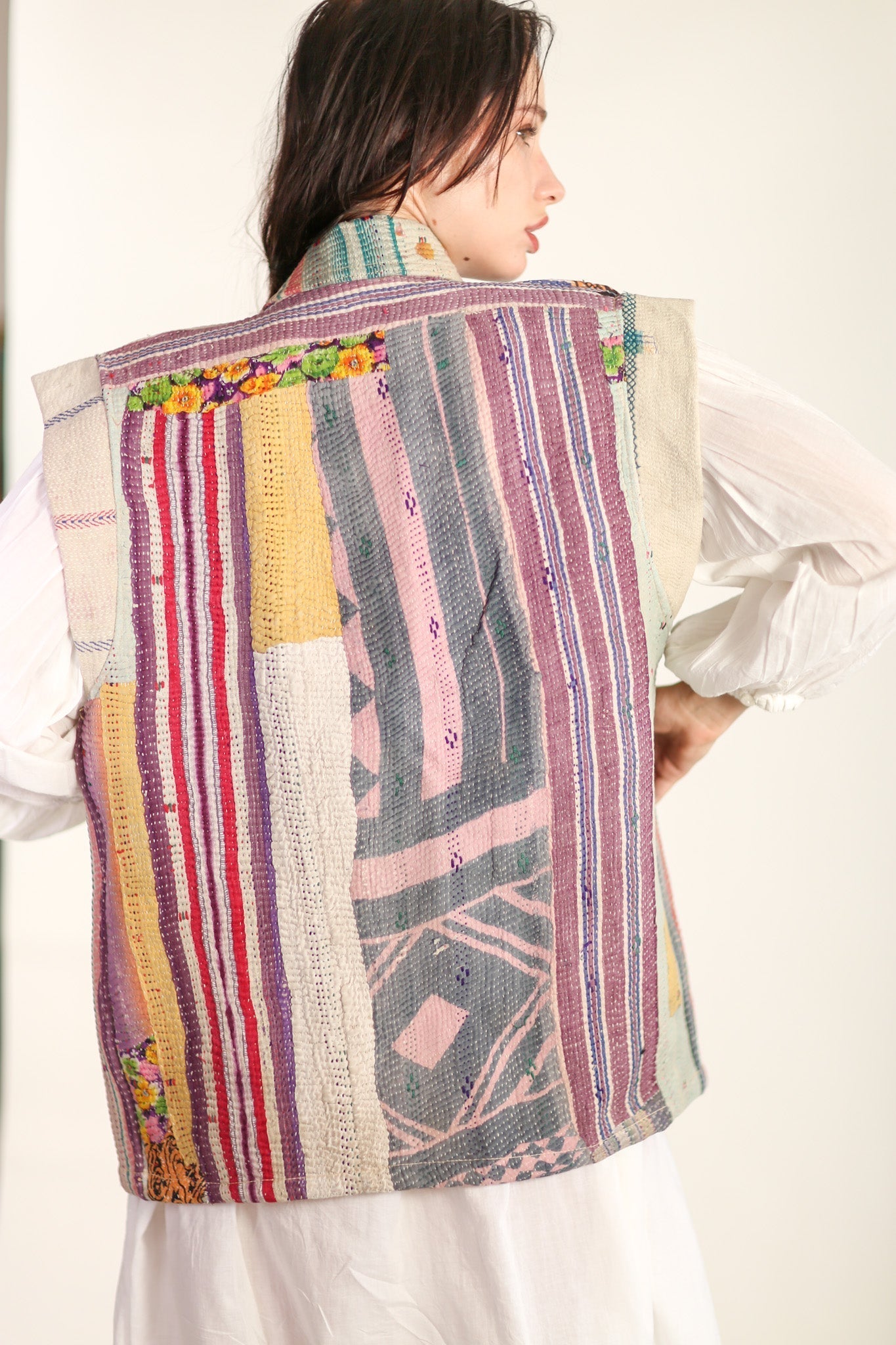 VINTAGE KANTHA QUILT VEST TINE - BANGKOK TAILOR CLOTHING STORE - HANDMADE CLOTHING