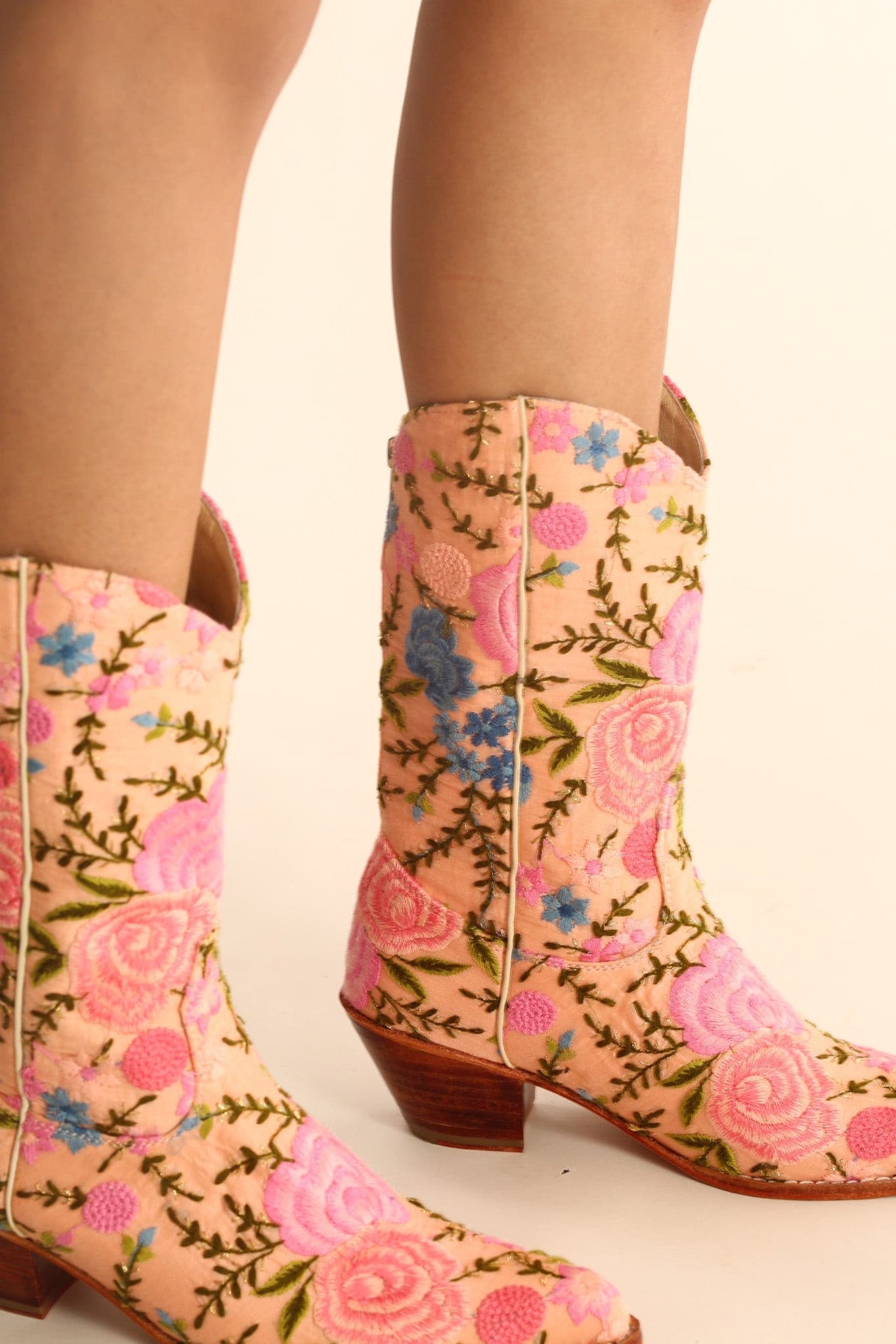 WESTERN EMBROIDERED BOOTS AENNA - BANGKOK TAILOR CLOTHING STORE - HANDMADE CLOTHING