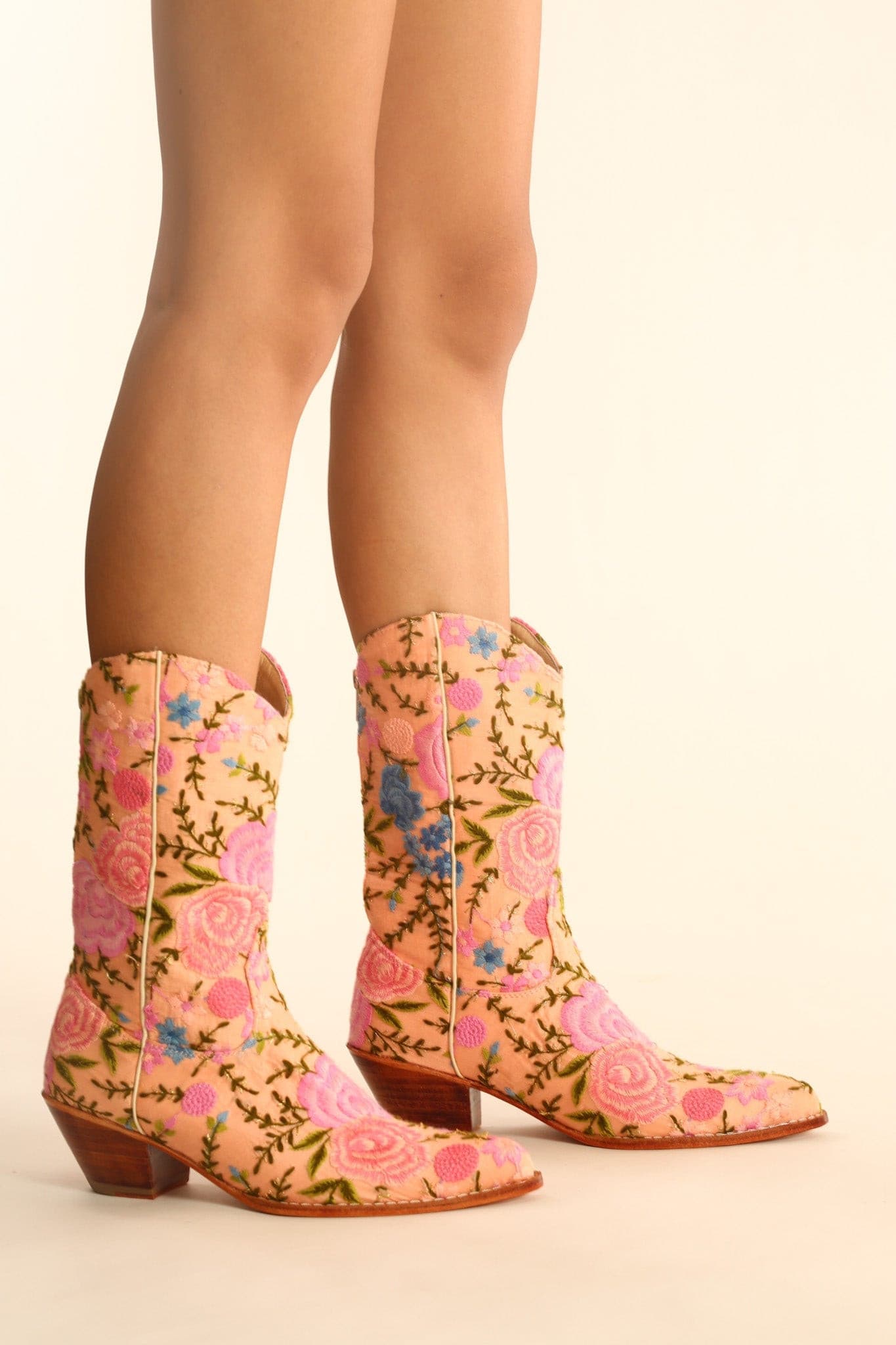 WESTERN EMBROIDERED BOOTS AENNA - BANGKOK TAILOR CLOTHING STORE - HANDMADE CLOTHING