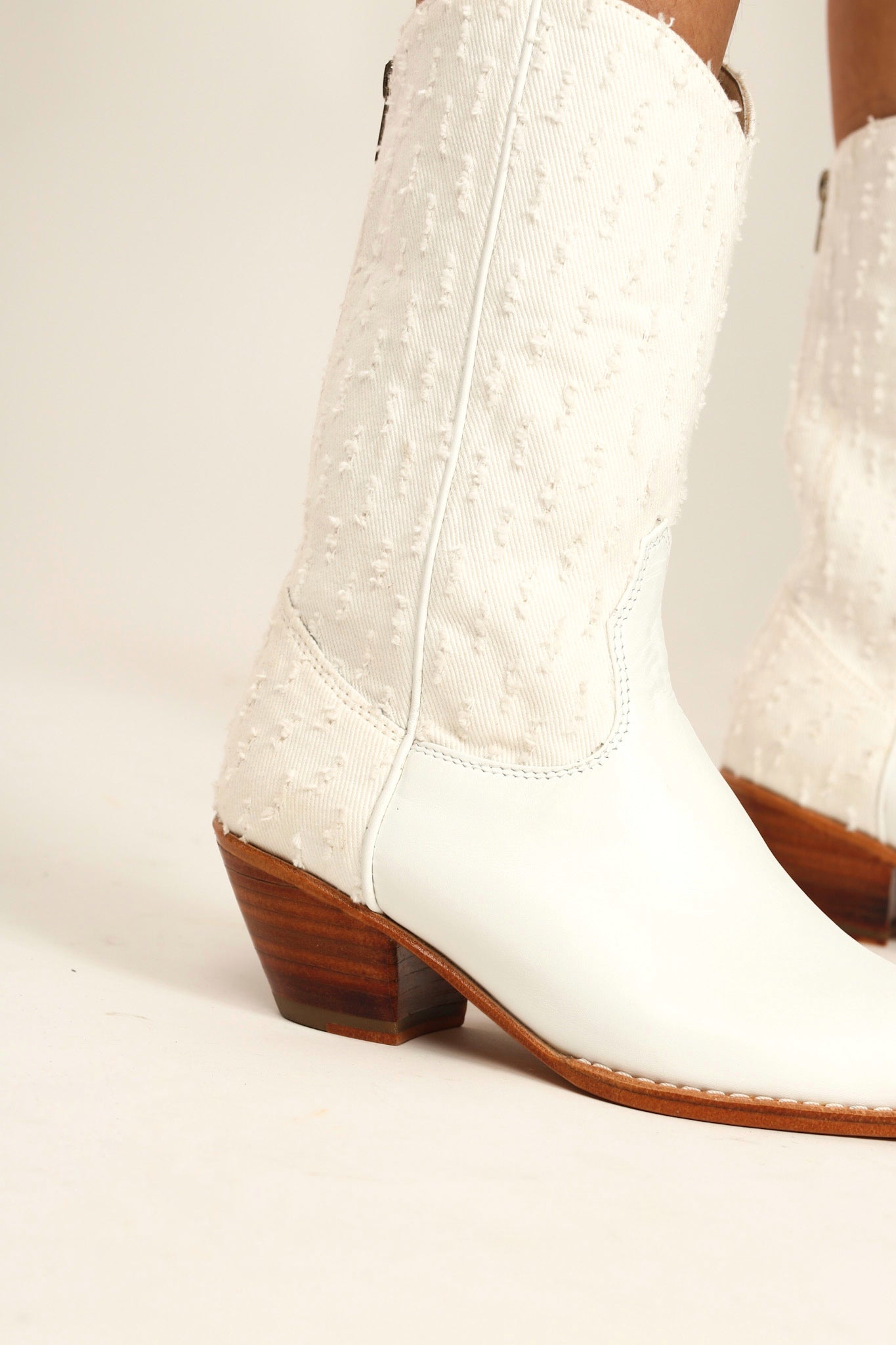 WHITE DENIM WESTERN BOOTS MILKA - BANGKOK TAILOR CLOTHING STORE - HANDMADE CLOTHING