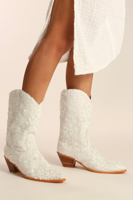 WHITE EMBROIDERED SEQUIN WEDDING BOOTS ODE - BANGKOK TAILOR CLOTHING STORE - HANDMADE CLOTHING