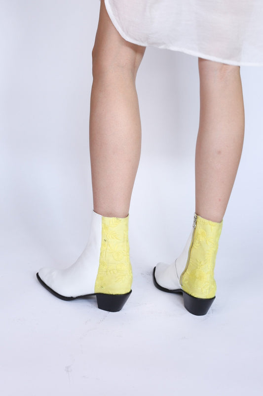 WHITE LEATHER YELLOW EMBROIDERED FABRIC BOOTS AGNETHA - BANGKOK TAILOR CLOTHING STORE - HANDMADE CLOTHING