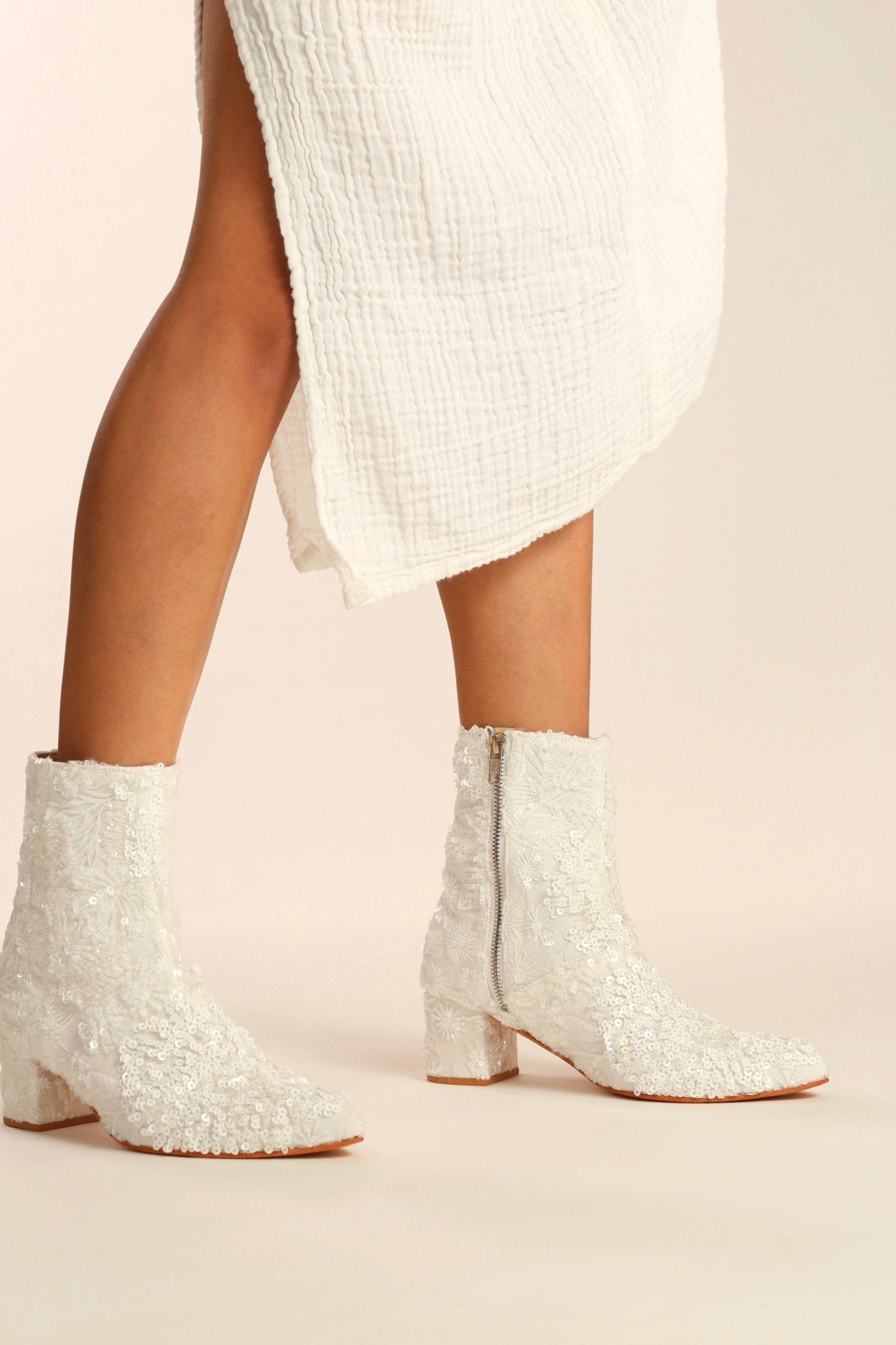 WHITE SEQUIN EMBROIDERED WEDDING BOOTS ODECIA - BANGKOK TAILOR CLOTHING STORE - HANDMADE CLOTHING