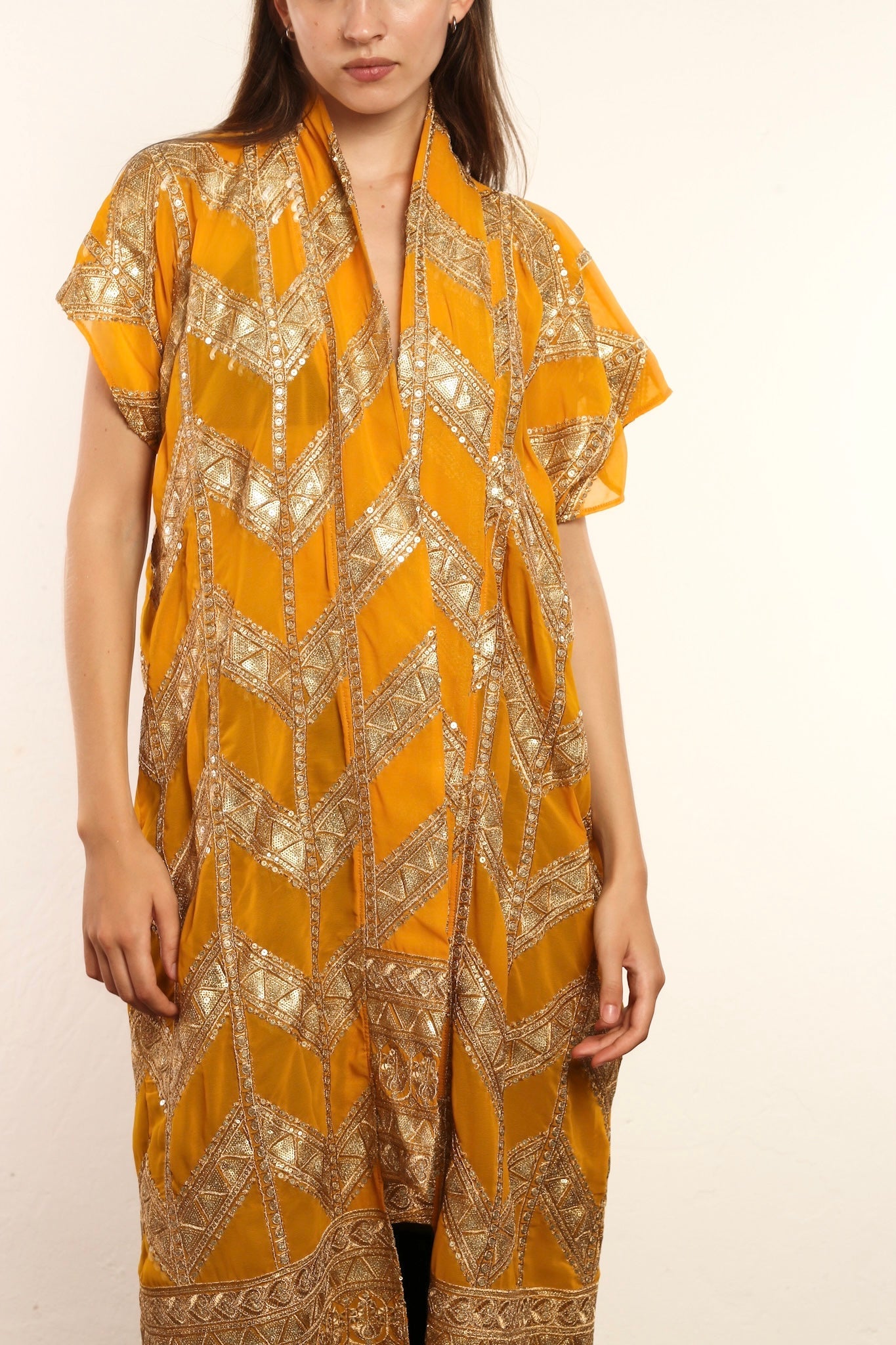 YELLOW GOLDEN SILK KIMONO UTE - BANGKOK TAILOR CLOTHING STORE - HANDMADE CLOTHING