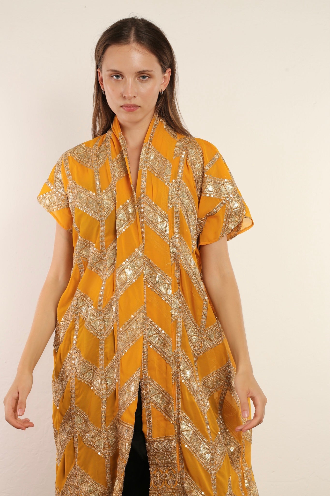 YELLOW GOLDEN SILK KIMONO UTE - BANGKOK TAILOR CLOTHING STORE - HANDMADE CLOTHING