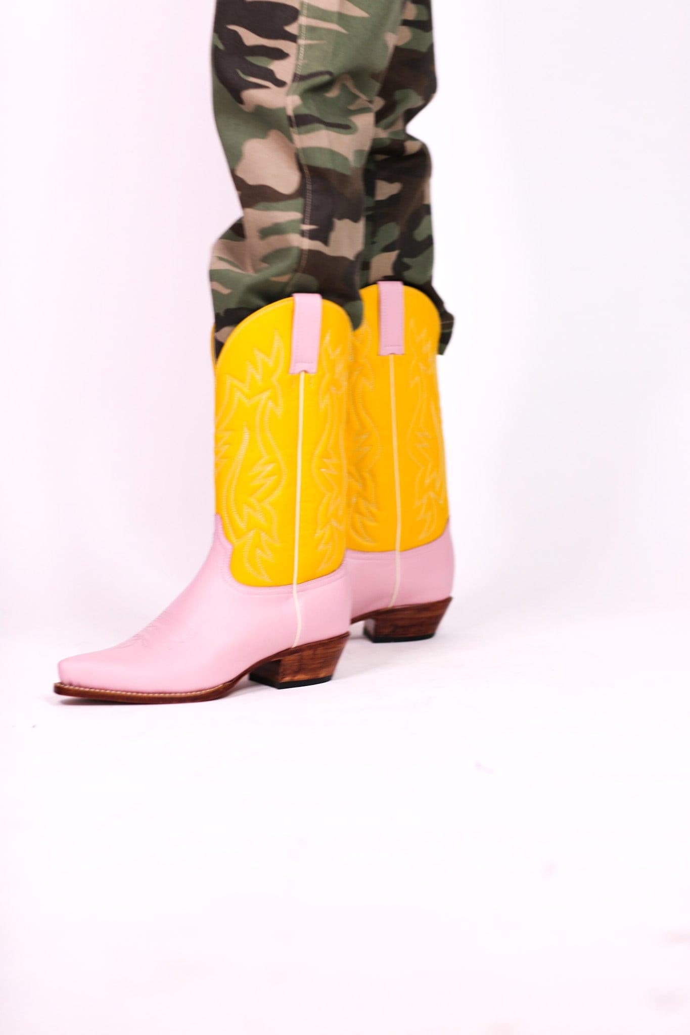 YELLOW PINK BOOTS MARJON - BANGKOK TAILOR CLOTHING STORE - HANDMADE CLOTHING